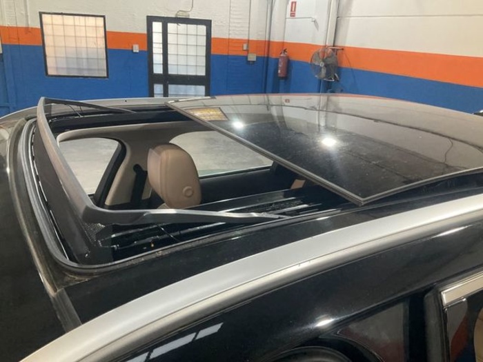 JaguarF-PACE 2.0L i4D Prestige Auto 132 kW (180 CV) Vehículo usado en Barcelona - 14 JaguarF-PACE 2.0L i4D Prestige Auto 132 kW (180 CV) Vehículo usado en Barcelona - 14