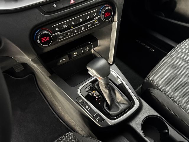 KiaCeed 1.0 MHEV Drive DCT 74 kW (100 CV) Vehículo usado en Barcelona - 16