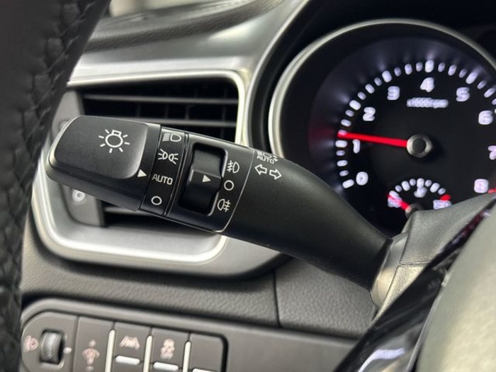 KiaCeed 1.0 MHEV Drive DCT 74 kW (100 CV) Vehículo usado en Barcelona - 18 KiaCeed 1.0 MHEV Drive DCT 74 kW (100 CV) Vehículo usado en Barcelona - 18