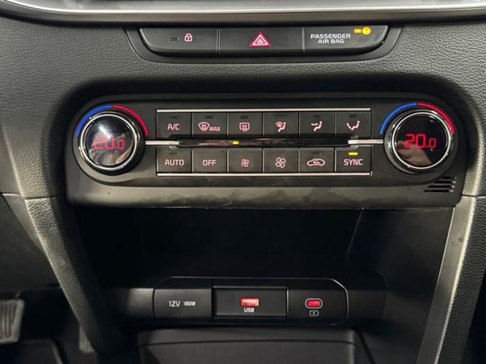 KiaCeed 1.0 MHEV Drive DCT 74 kW (100 CV) Vehículo usado en Barcelona - 22 KiaCeed 1.0 MHEV Drive DCT 74 kW (100 CV) Vehículo usado en Barcelona - 22