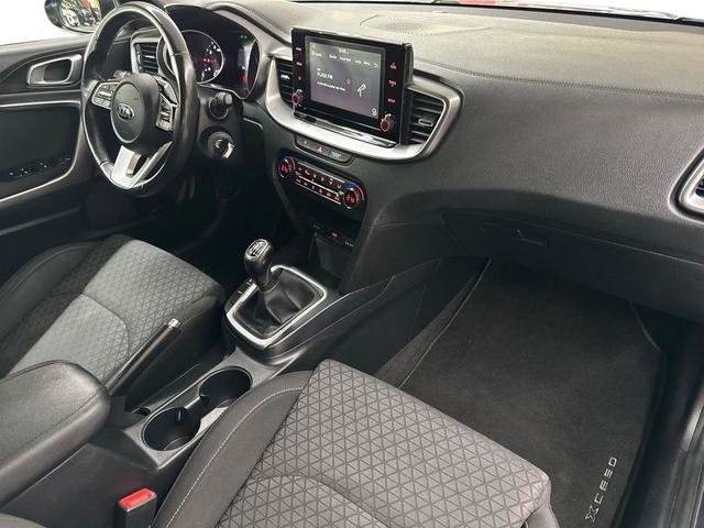 KiaXCeed 1.0 T-GDi Drive 88 kW (120 CV) Vehículo usado en Barcelona - 10