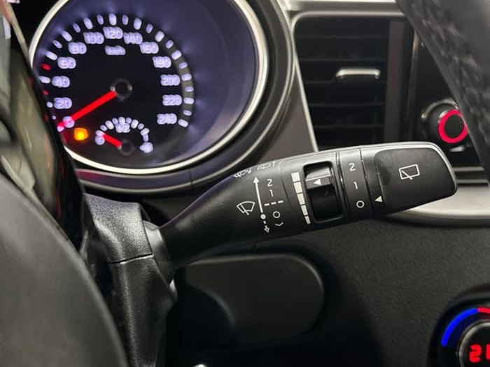 KiaXCeed 1.0 T-GDi Drive 88 kW (120 CV) Vehículo usado en Barcelona - 19 KiaXCeed 1.0 T-GDi Drive 88 kW (120 CV) Vehículo usado en Barcelona - 19