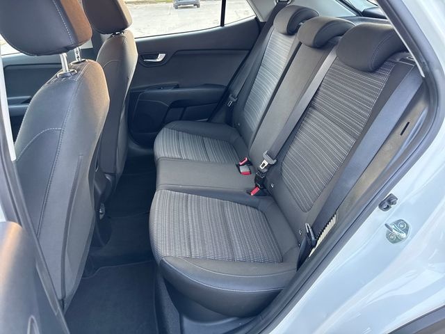 KiaStonic 1.2 DPi Drive 62 kW (84 CV) Vehículo usado en Barcelona - 9