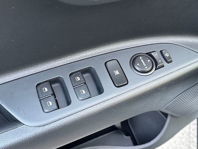 KiaStonic 1.2 DPi Drive 62 kW (84 CV) Vehículo usado en Barcelona - 13