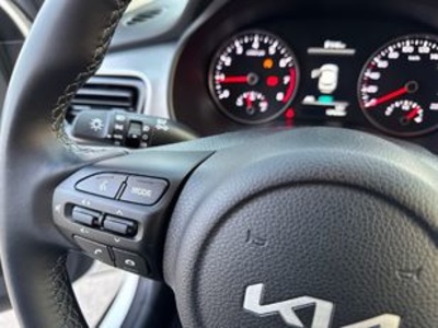 Kia Stonic 1.2 DPi Drive 62 kW (84 CV) Kia Stonic 1.2 DPi Drive 62 kW (84 CV)