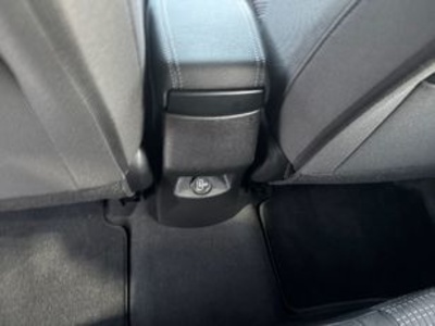 Kia Stonic 1.2 DPi Drive 62 kW (84 CV) Kia Stonic 1.2 DPi Drive 62 kW (84 CV)