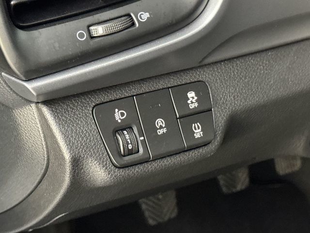 KiaStonic 1.0 T-GDi MHEV Business 74 kW (100 CV) Vehículo usado en Barcelona - 15