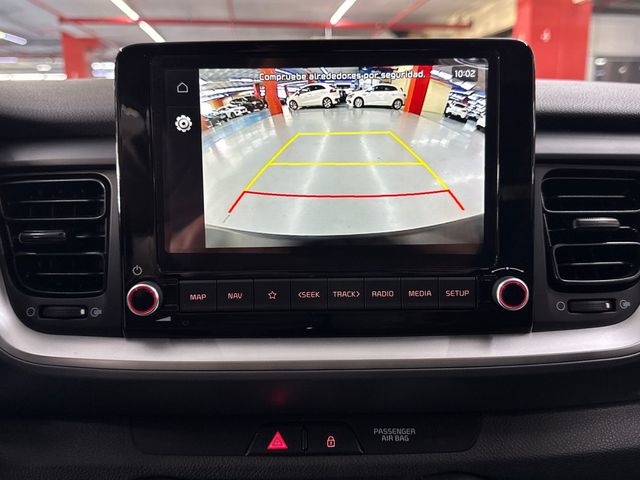 KiaStonic 1.0 T-GDi MHEV Business 74 kW (100 CV) Vehículo usado en Barcelona - 18