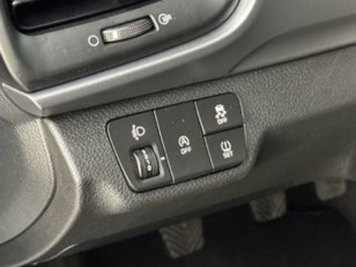 Kia Stonic 1.0 T-GDi MHEV Business 74 kW (100 CV) Kia Stonic 1.0 T-GDi MHEV Business 74 kW (100 CV)