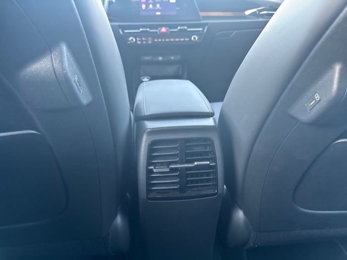 KiaNiro 1.6 GDi HEV Drive 95 kW (129 CV) Vehículo usado en Barcelona - 23 KiaNiro 1.6 GDi HEV Drive 95 kW (129 CV) Vehículo usado en Barcelona - 23