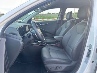 Kia Niro 1.6 GDi HEV Drive 95 kW (129 CV) Kia Niro 1.6 GDi HEV Drive 95 kW (129 CV)
