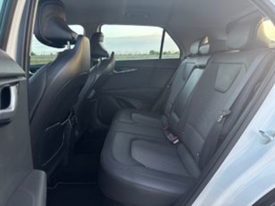 Kia Niro 1.6 GDi HEV Drive 95 kW (129 CV) Kia Niro 1.6 GDi HEV Drive 95 kW (129 CV)