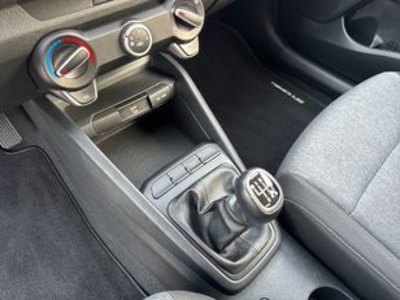 Kia Stonic 1.0 T-GDi MHEV iMT Concept 74 kW (100 CV) Kia Stonic 1.0 T-GDi MHEV iMT Concept 74 kW (100 CV)