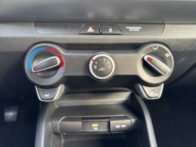 Kia Stonic 1.0 T-GDi MHEV iMT Concept 74 kW (100 CV) Kia Stonic 1.0 T-GDi MHEV iMT Concept 74 kW (100 CV)