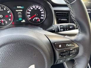 Kia Stonic 1.0 T-GDi MHEV iMT Concept 74 kW (100 CV)