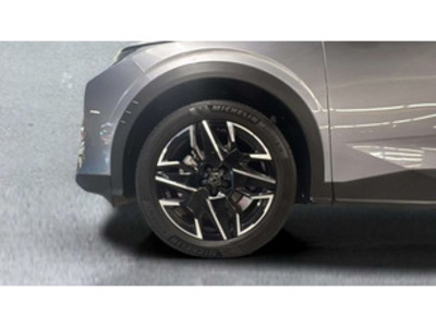 Peugeot 3008 Allure Hybrid eDCS6 100 kW (136 CV) Peugeot 3008 Allure Hybrid eDCS6 100 kW (136 CV)