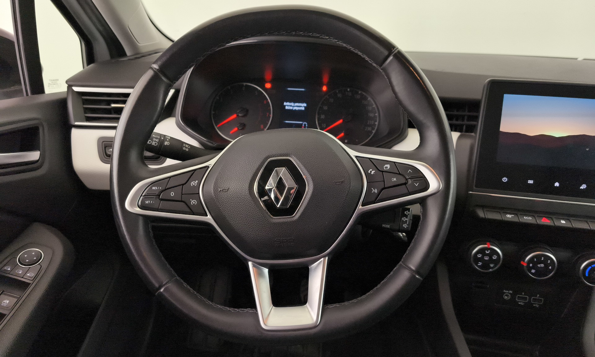 Renault Clio Evolution TCe	74 kW (100 CV) GLP - 17