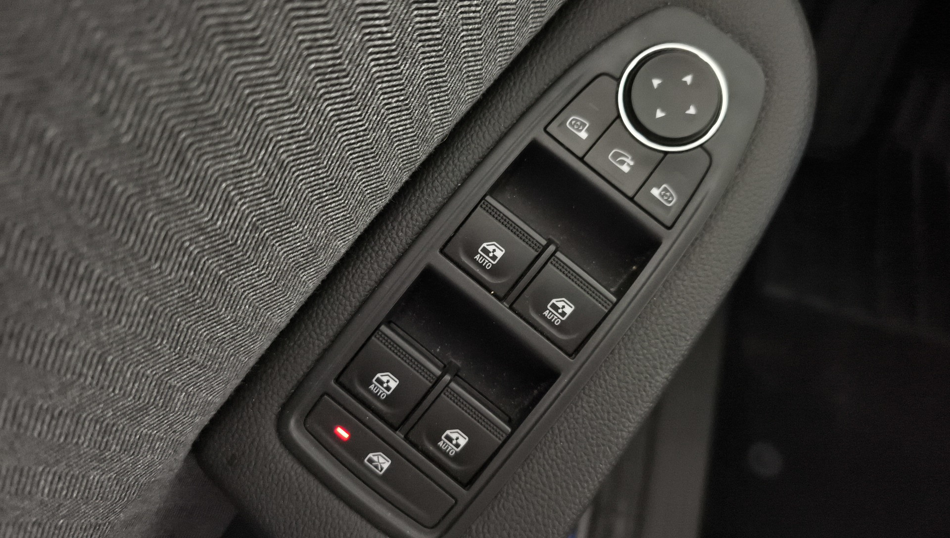 Renault Clio Eco-G 100 GLP Evolution 74 kW (100 CV) - 25