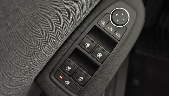 Renault Clio Eco-G 100 GLP Evolution 74 kW (100 CV) - 25 Renault Clio Eco-G 100 GLP Evolution 74 kW (100 CV) - 25