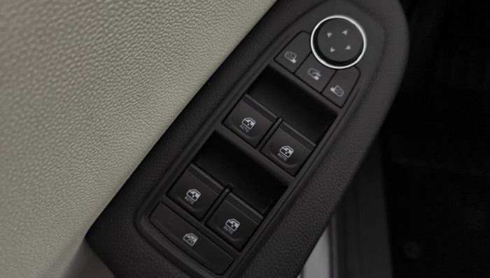 Renault Clio Techno TCe 103 kW (140 CV) - 25 Renault Clio Techno TCe 103 kW (140 CV) - 25