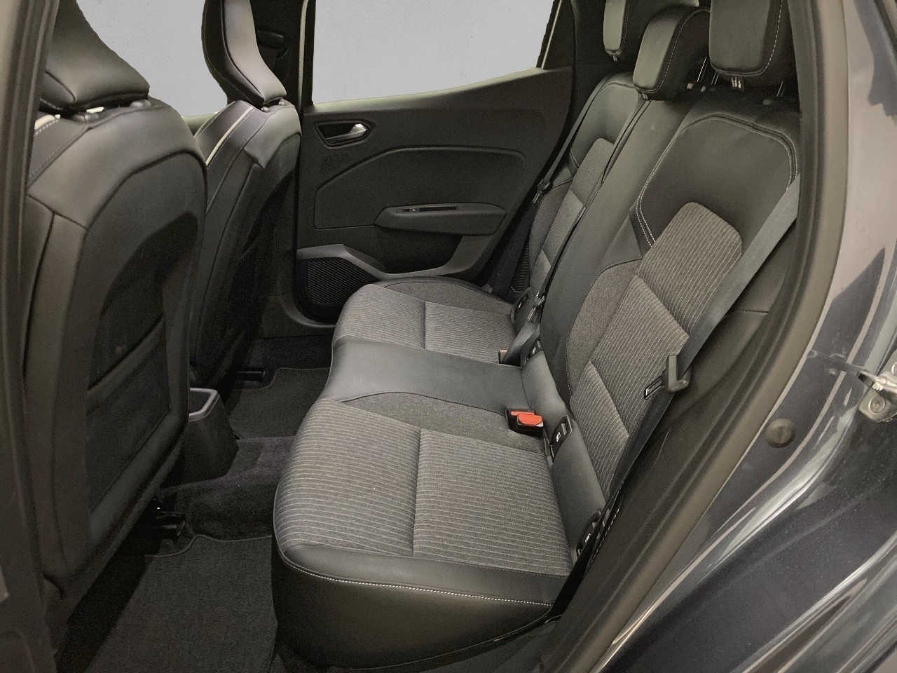 Renault Clio Zen E-Tech Híbrido 103 kW (140 CV) - 9