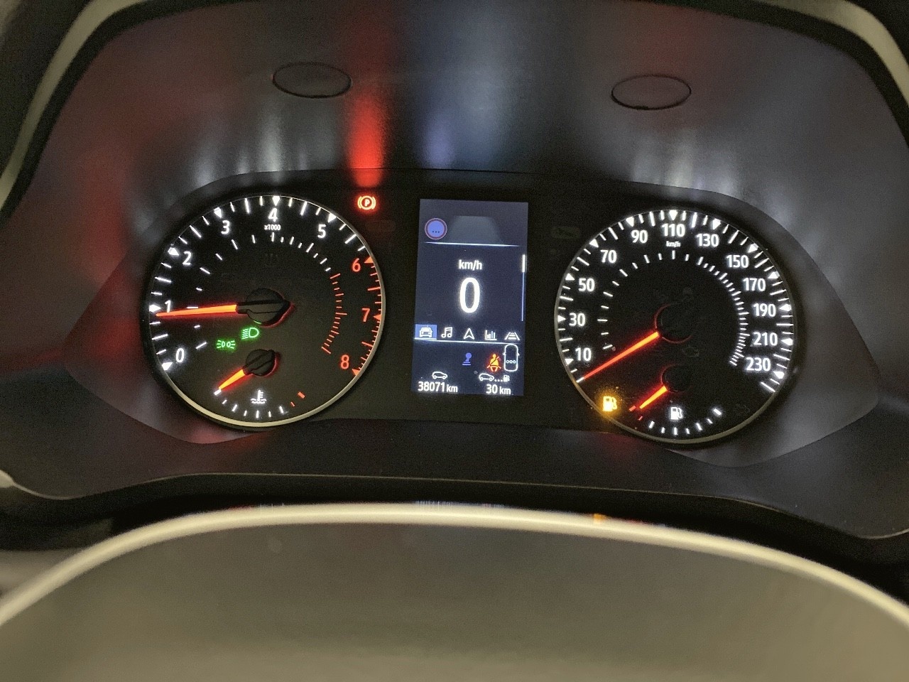 Renault Captur Evolution GPF TCe 103 kW (140 CV) - 8