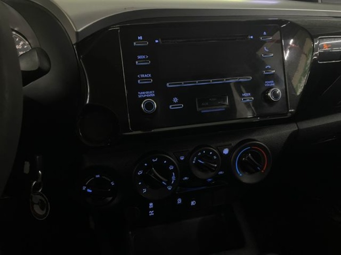 ToyotaHilux 2.4 D-4D DC GX Plus 110 kW (150 CV) Vehículo usado en Barcelona - 16 ToyotaHilux 2.4 D-4D DC GX Plus 110 kW (150 CV) Vehículo usado en Barcelona - 16