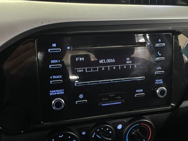 ToyotaHilux 2.4 D-4D DC GX Plus 110 kW (150 CV) Vehículo usado en Barcelona - 18