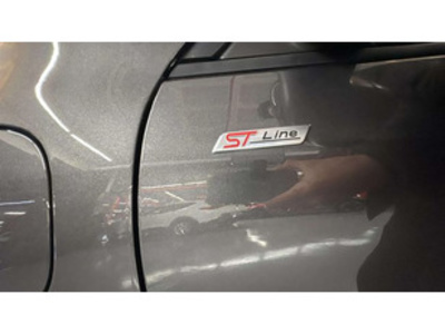 Ford Kuga 2.5 Duratec PHEV ST-Line X Auto 165 kW (225 CV) Ford Kuga 2.5 Duratec PHEV ST-Line X Auto 165 kW (225 CV)