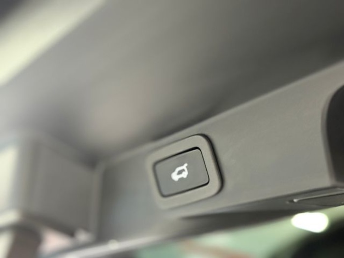 Land RoverRange Rover Sport 2.0 Si4 PHEV HSE Dynamic 297 kW (404 CV) Vehículo usado en Barcelona - 15 Land RoverRange Rover Sport 2.0 Si4 PHEV HSE Dynamic 297 kW (404 CV) Vehículo usado en Barcelona - 15