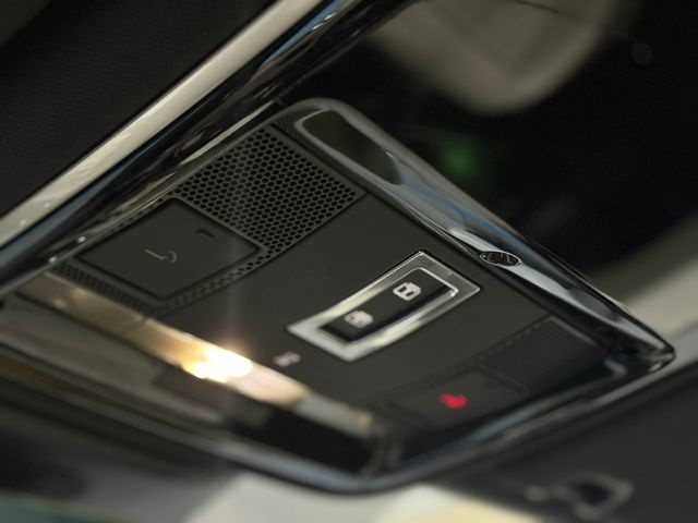 Land RoverRange Rover Sport 2.0 Si4 PHEV HSE Dynamic 297 kW (404 CV) Vehículo usado en Barcelona - 42