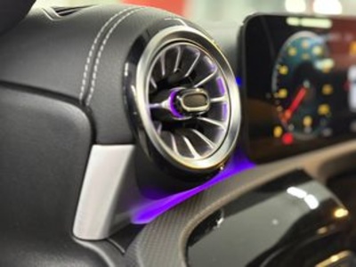 Mercedes-Benz CLA Shooting Brake CLA 200 120 kW (163 CV) Mercedes-Benz CLA Shooting Brake CLA 200 120 kW (163 CV)