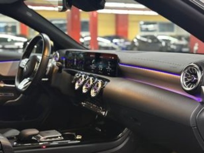 Mercedes-Benz CLA Shooting Brake CLA 200 120 kW (163 CV) Mercedes-Benz CLA Shooting Brake CLA 200 120 kW (163 CV)