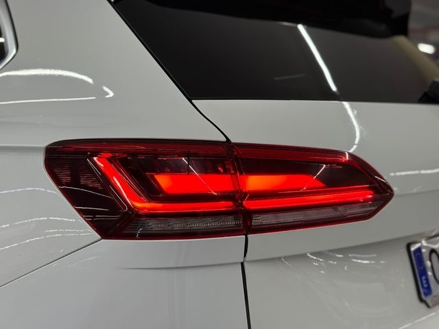 VolkswagenTouareg Premium 3.0 TDI 4Motion 170 kW (231 CV) Tiptronic Vehículo usado en Barcelona - 13