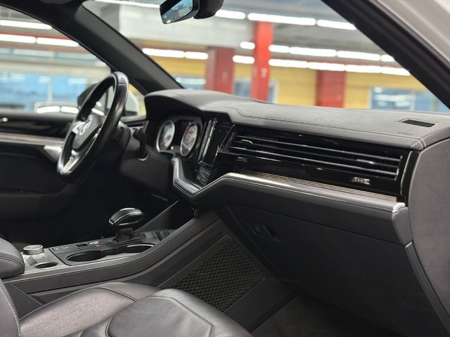 VolkswagenTouareg Premium 3.0 TDI 4Motion 170 kW (231 CV) Tiptronic Vehículo usado en Barcelona - 22