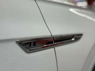 Volkswagen Touareg Premium 3.0 TDI 4Motion 170 kW (231 CV) Tiptronic Volkswagen Touareg Premium 3.0 TDI 4Motion 170 kW (231 CV) Tiptronic