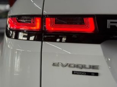 Land Rover Range Rover Evoque P200 MHEV S 4WD Auto 147 kW (200 CV) Land Rover Range Rover Evoque P200 MHEV S 4WD Auto 147 kW (200 CV)