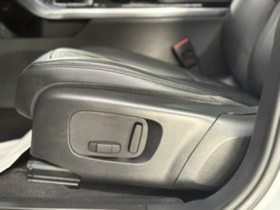 Land Rover Range Rover Evoque P200 MHEV S 4WD Auto 147 kW (200 CV) Land Rover Range Rover Evoque P200 MHEV S 4WD Auto 147 kW (200 CV)