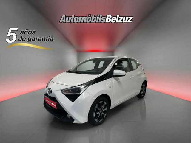 ToyotaAygo 1.0 70 x-play 53 kW (72 CV) Vehículo usado en Barcelona - 1