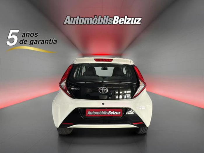 ToyotaAygo 1.0 70 x-play 53 kW (72 CV) Vehículo usado en Barcelona - 5 ToyotaAygo 1.0 70 x-play 53 kW (72 CV) Vehículo usado en Barcelona - 5