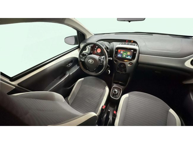 ToyotaAygo 1.0 70 x-play 53 kW (72 CV) Vehículo usado en Barcelona - 11