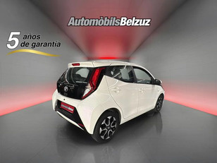 Toyota Aygo 1.0 70 x-play 53 kW (72 CV)