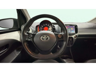 Toyota Aygo 1.0 70 x-play 53 kW (72 CV)
