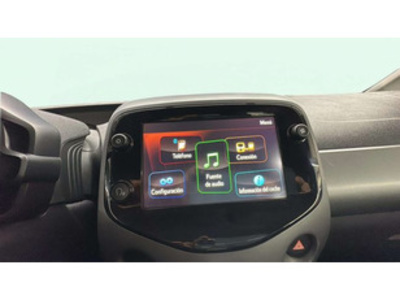 Toyota Aygo 1.0 70 x-play 53 kW (72 CV) Toyota Aygo 1.0 70 x-play 53 kW (72 CV)