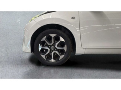 Toyota Aygo 1.0 70 x-play 53 kW (72 CV) Toyota Aygo 1.0 70 x-play 53 kW (72 CV)