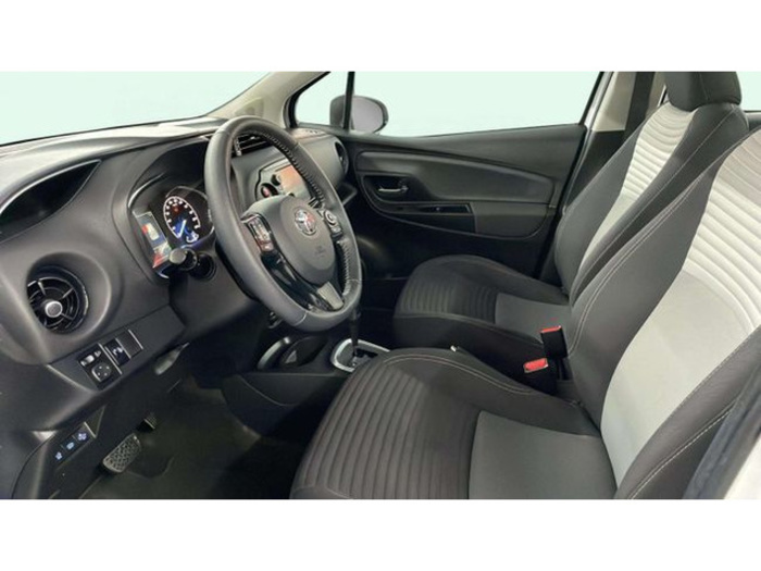 ToyotaYaris 1.5 Hybrid Active 74 kW (100 CV) Vehículo usado en Barcelona - 9 ToyotaYaris 1.5 Hybrid Active 74 kW (100 CV) Vehículo usado en Barcelona - 9