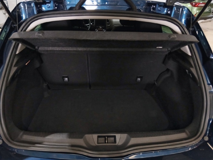 Renault Megane Limited + TCe 85 kW (115 CV) GPF - 12 Renault Megane Limited + TCe 85 kW (115 CV) GPF - 12