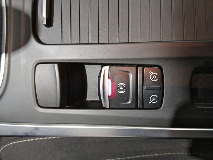 Renault Megane Limited + TCe 85 kW (115 CV) GPF - 16 Renault Megane Limited + TCe 85 kW (115 CV) GPF - 16