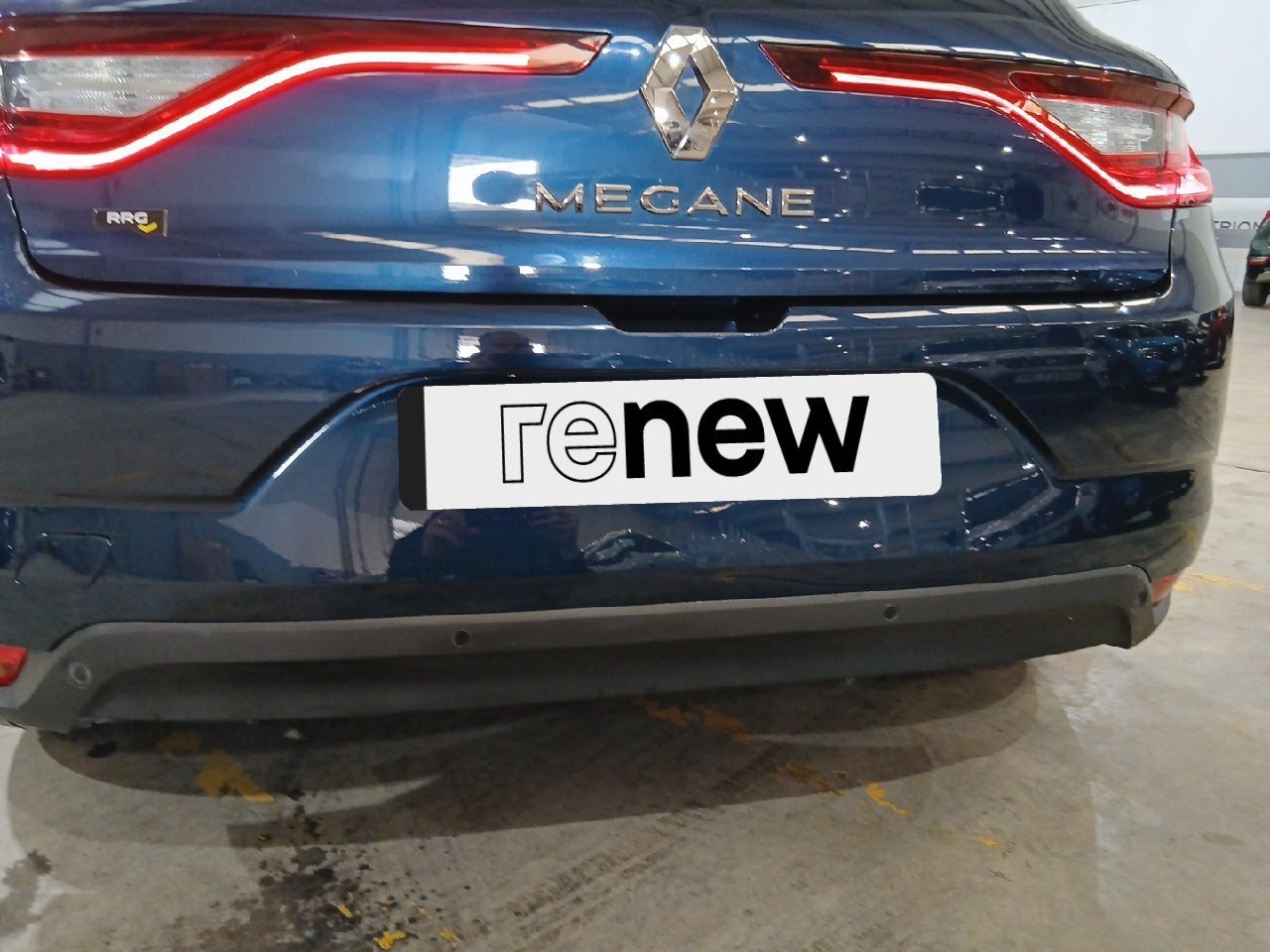 Renault Megane Limited + TCe 85 kW (115 CV) GPF - 19