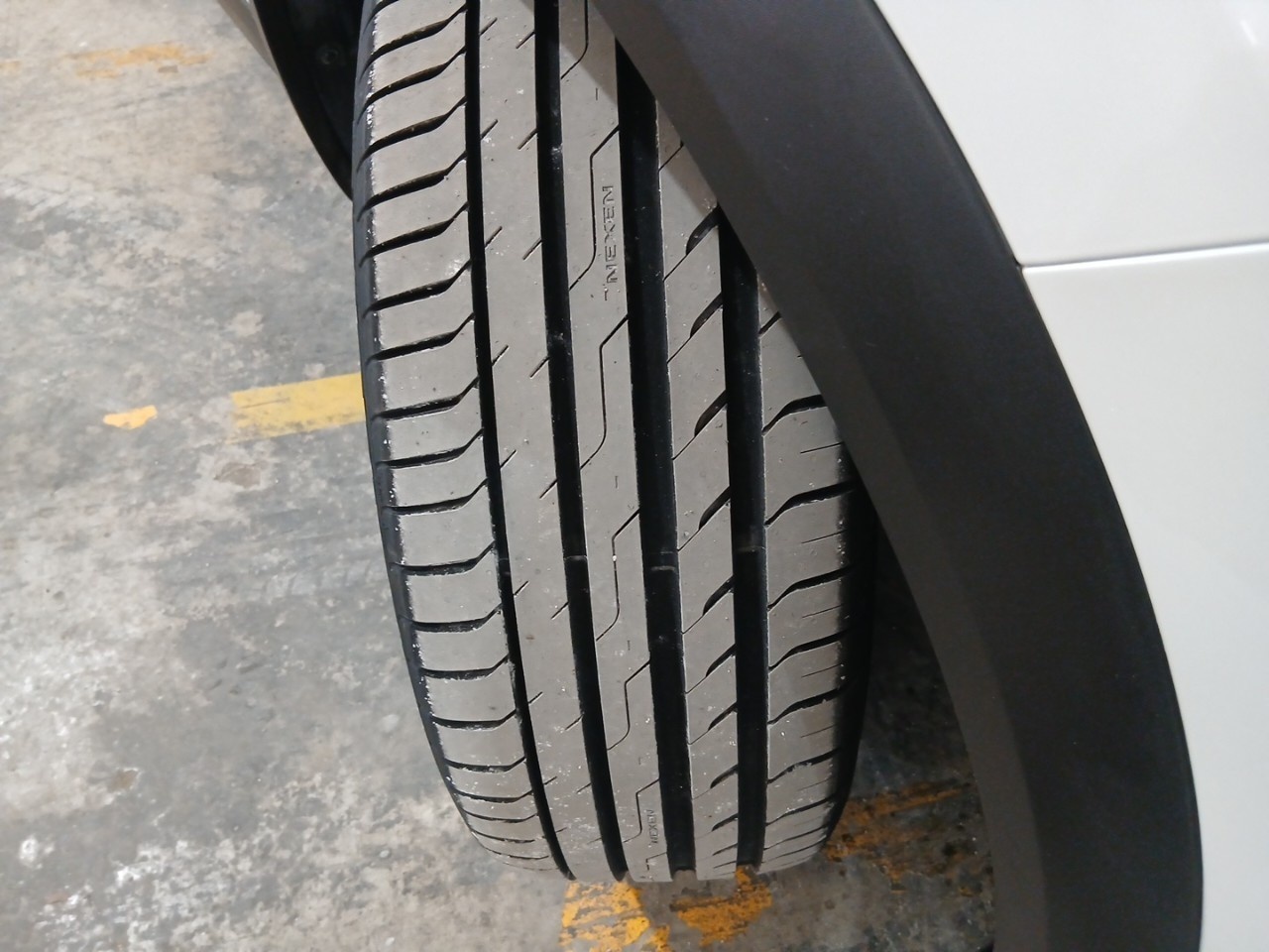 Renault Captur Zen+ TCe 96 kW (130 CV) GPF EDC - 11